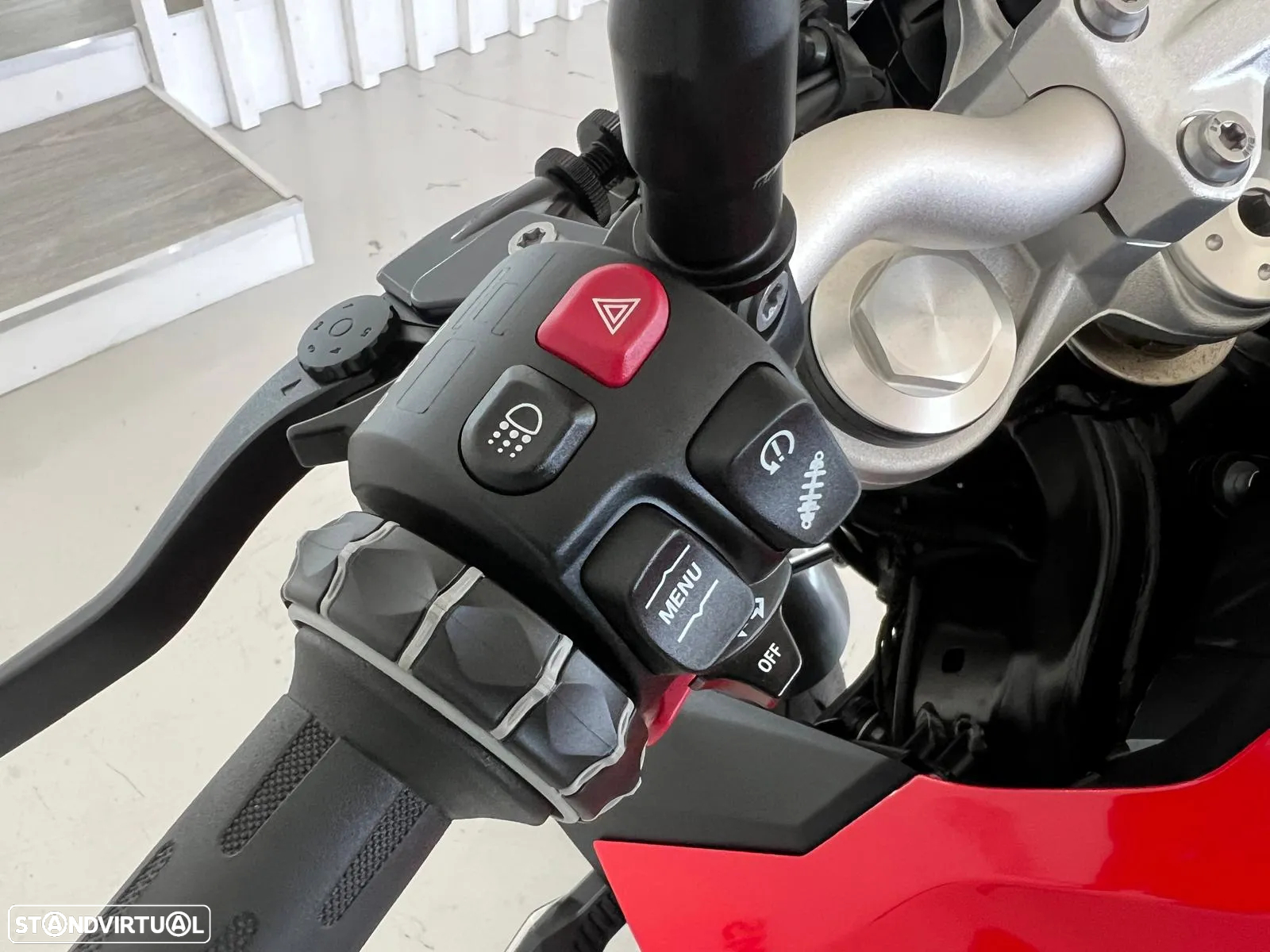 BMW F 900 R - 16