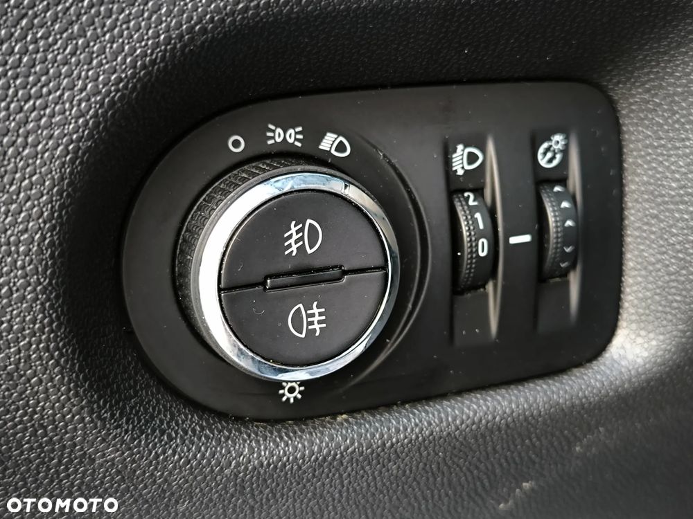 Opel Corsa 1.3 CDTI DPF (ecoFLEX) Innovation - 22
