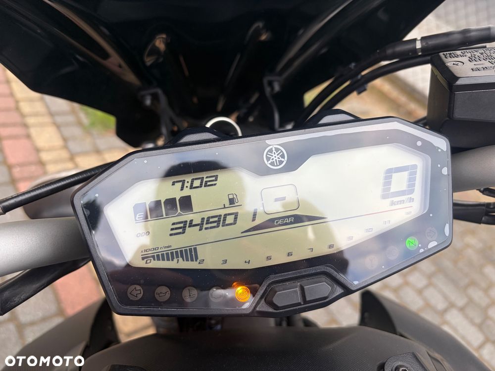 Yamaha MT - 12