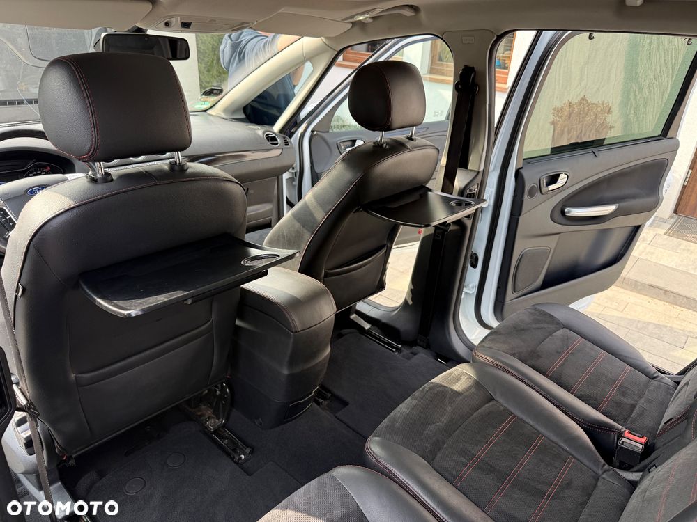 Ford S-Max 2.0 TDCi DPF Titanium - 34