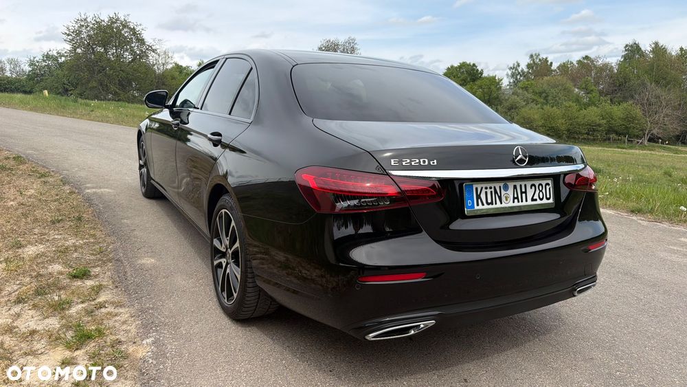 Mercedes-Benz Klasa E 220 d 9G-TRONIC - 39