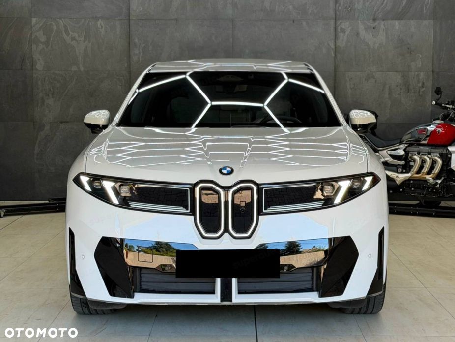 BMW iX3 - 5