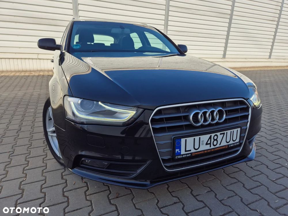 Audi A4 Avant 2.0 TDI DPF clean diesel S line Sportpaket - 13