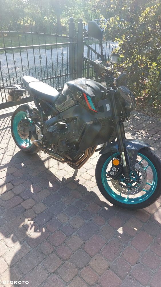 Yamaha MT - 6
