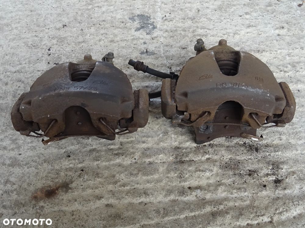 OPEL ZAFIRA B ASTRA H ZACISK PRAWY LEWY PRZÓD JARZMO ZACISKI PRZEDNIE 57/25 280mm - 3