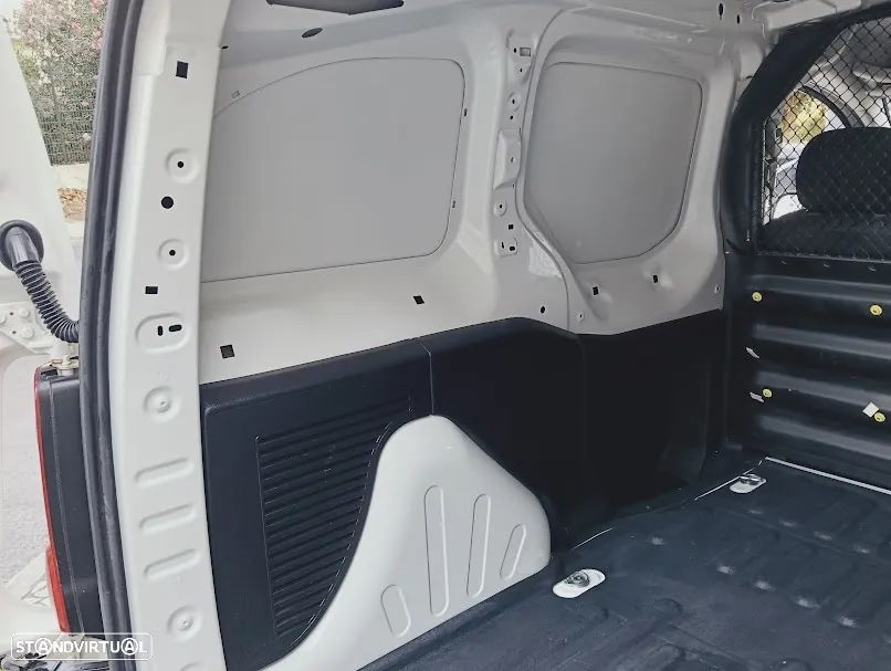 Citroën Berlingo BlueHDI Club L1 3 Lugares iva dedutivel - 41