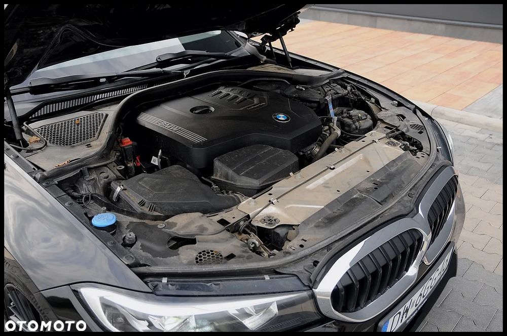 BMW Seria 3 320i - 20