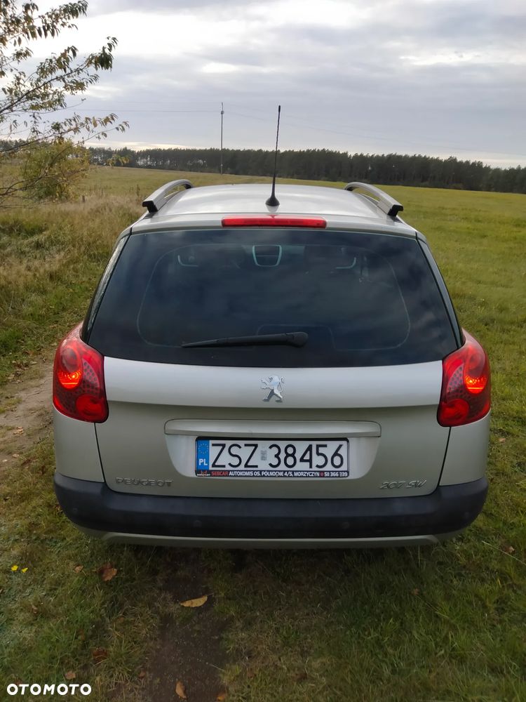 Peugeot 207 2008 photo 5