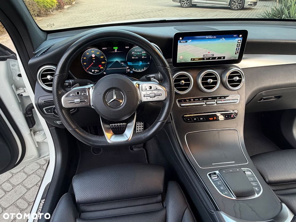 Mercedes-Benz GLC - 26