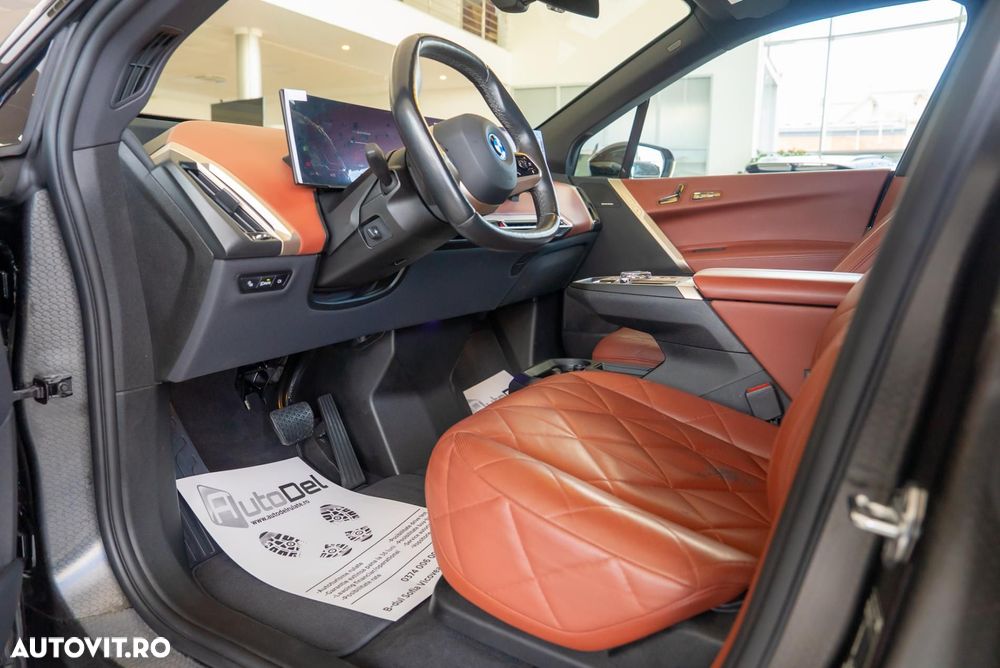 BMW iX xDrive40 - 16