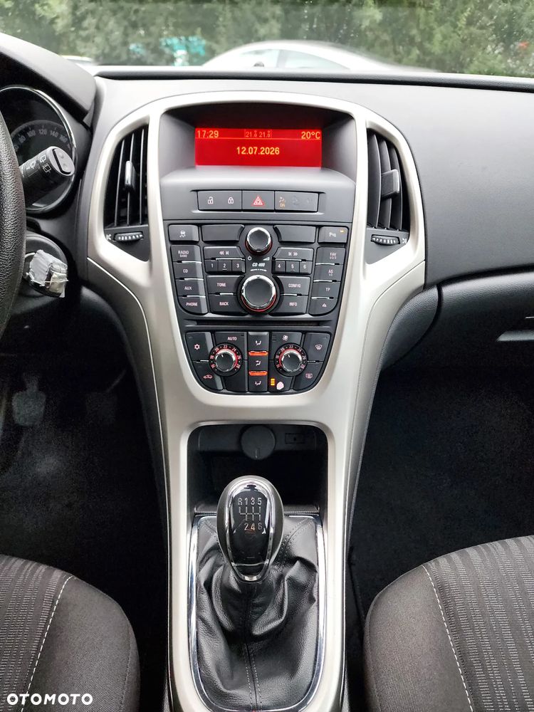 Opel Astra 1.4 Turbo Edition - 26