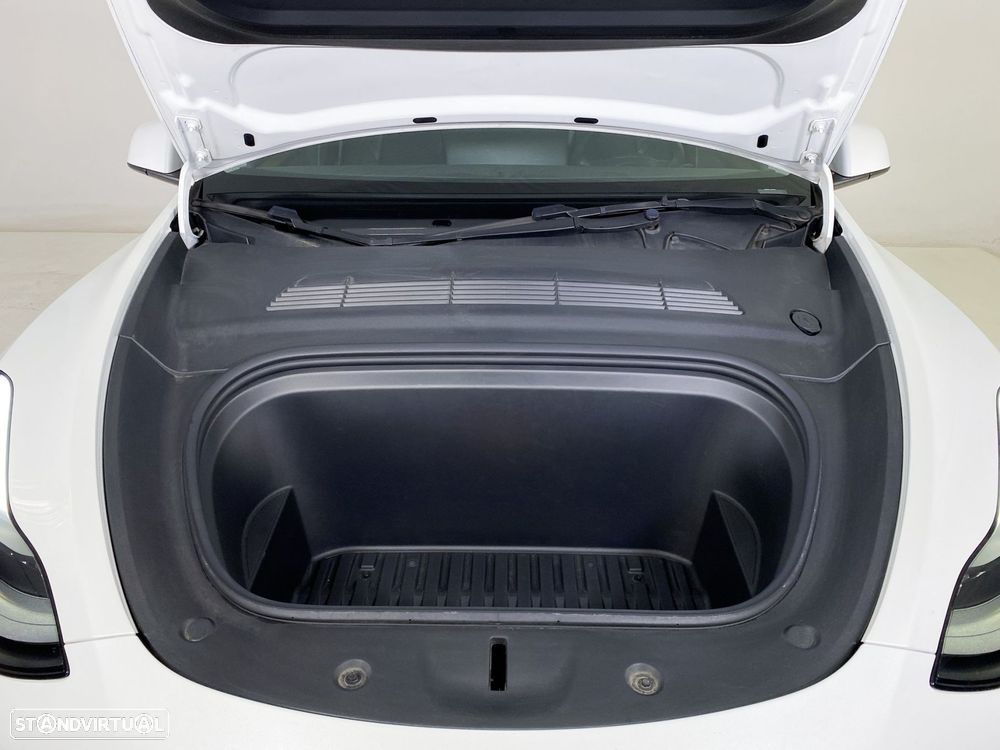 Tesla Model Y Long Range Dual Motor AWD - 22
