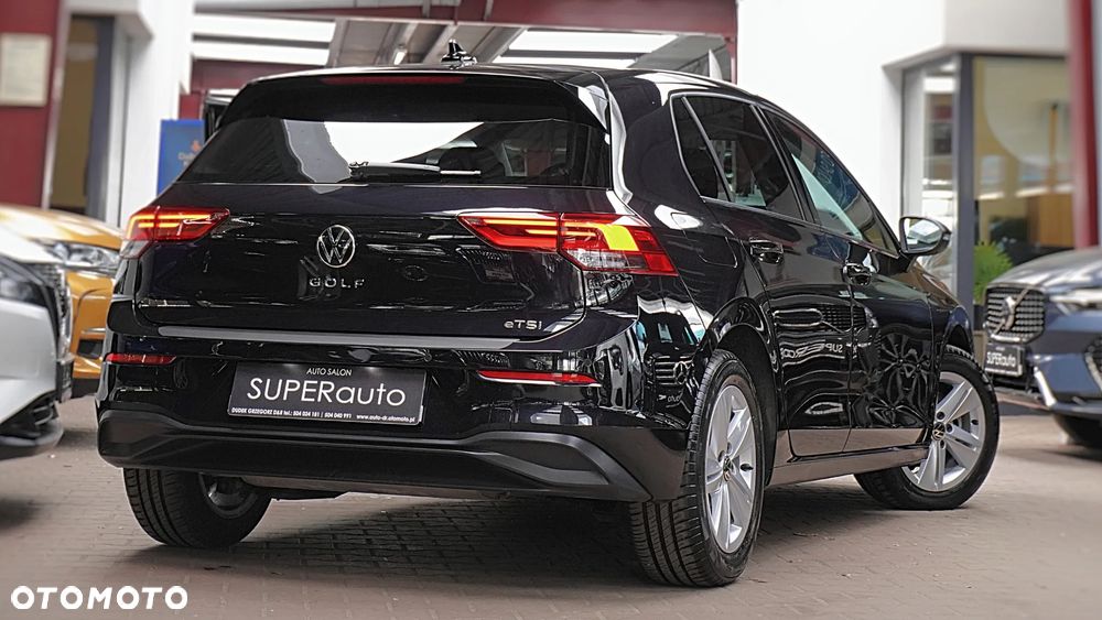 Volkswagen Golf 1.5 eTSI Life DSG - 11