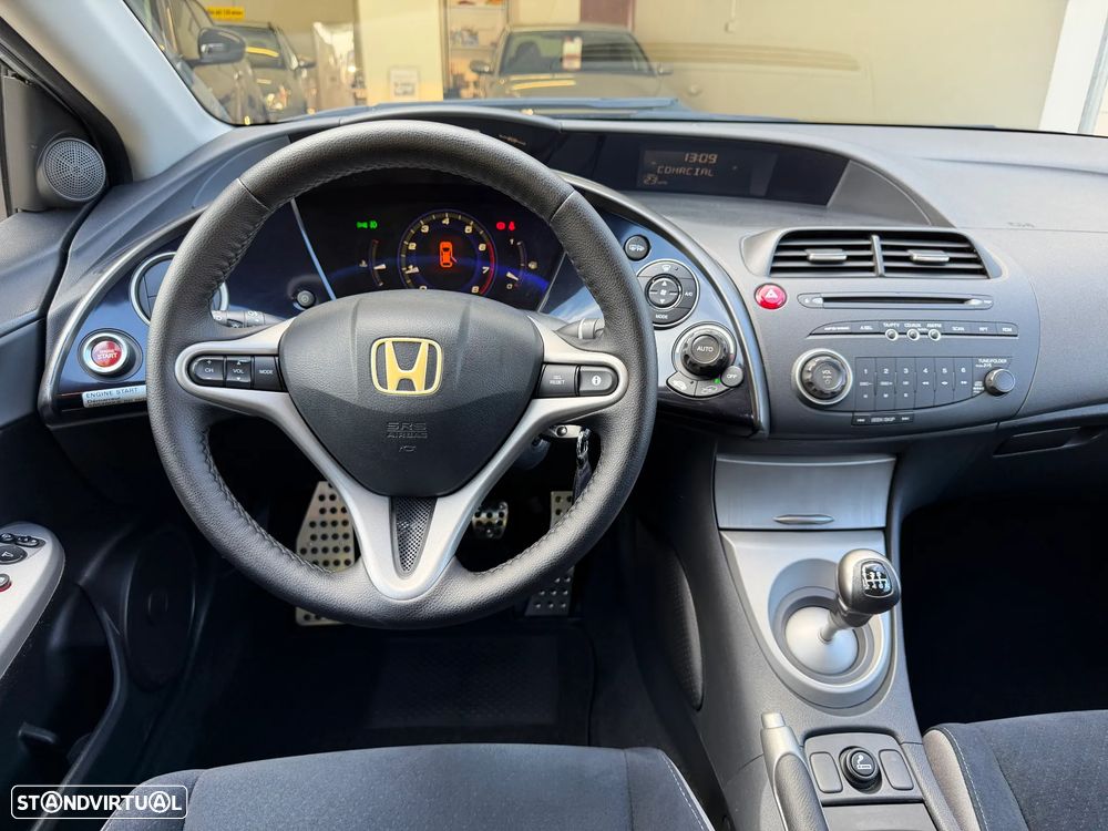 Honda Civic 1.4 Sport - 17
