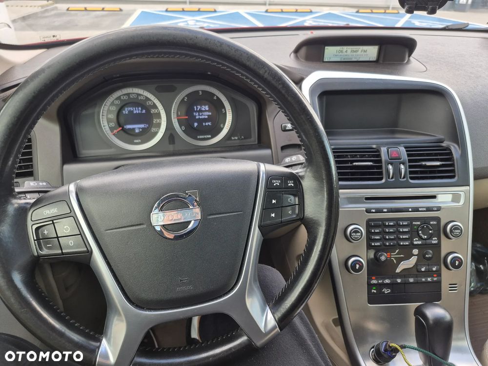 Volvo XC 60 D5 AWD - 10