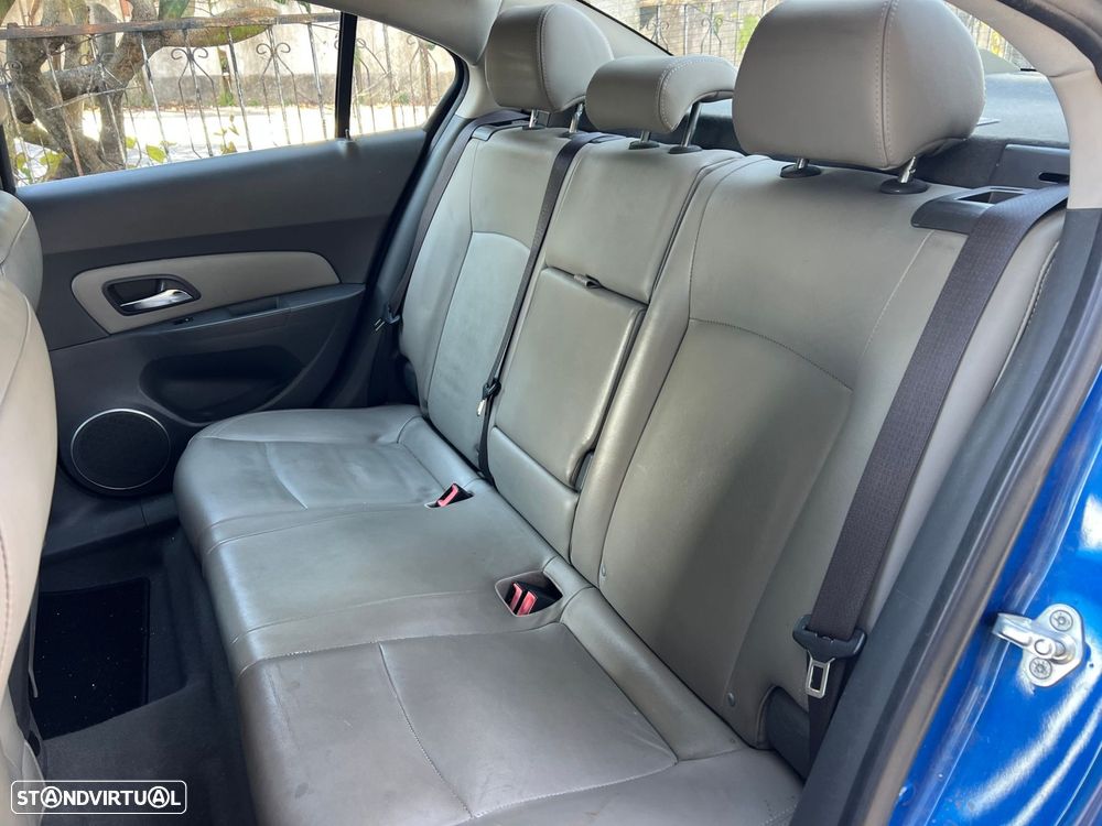 Chevrolet Cruze 2.0 VCDi LT - 15