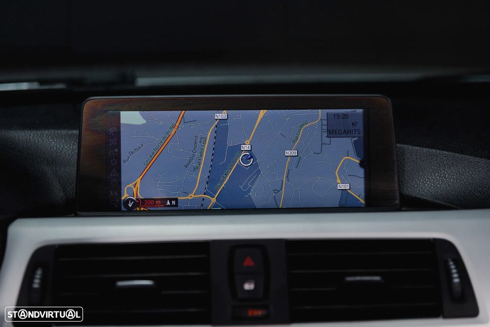 BMW 320 d Auto Pack M - 21