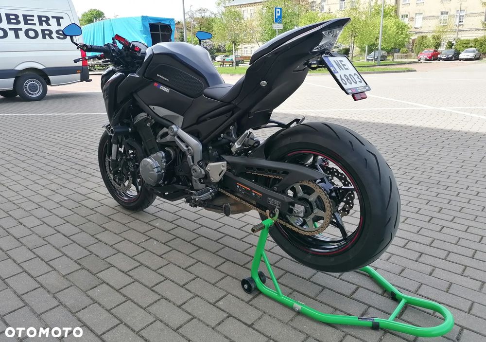 Kawasaki Z 900 - 5