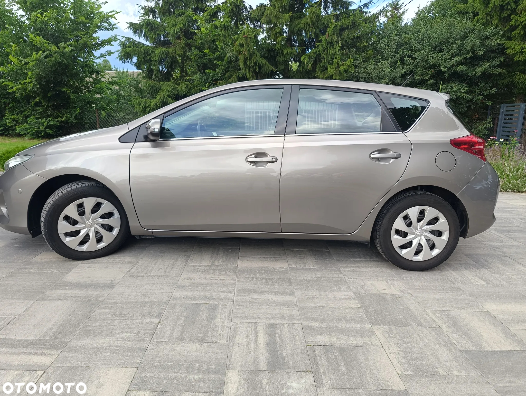 Toyota Auris 1.6 Premium - 9