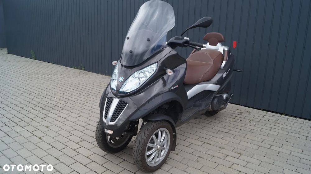 Piaggio MP-3 - 1