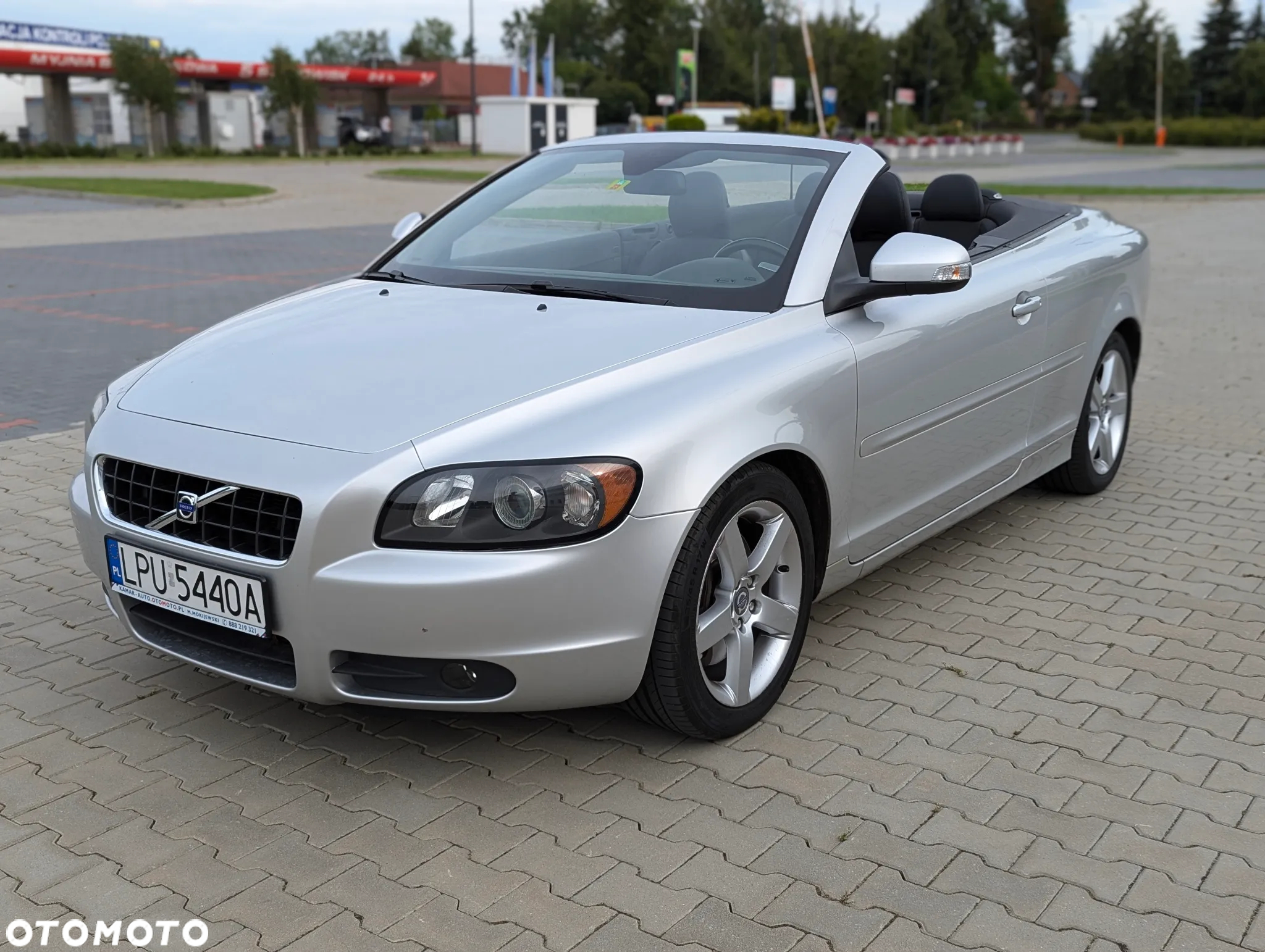 Volvo C70 2.4 Momentum - 8
