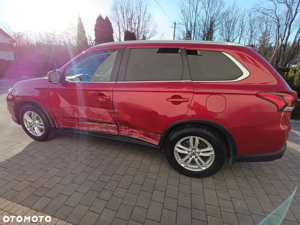 Mitsubishi Outlander 2.0 Instyle Navi CVT - 8