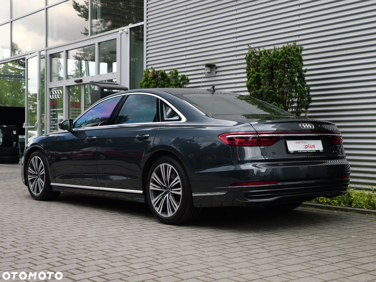 Audi A8 - 13