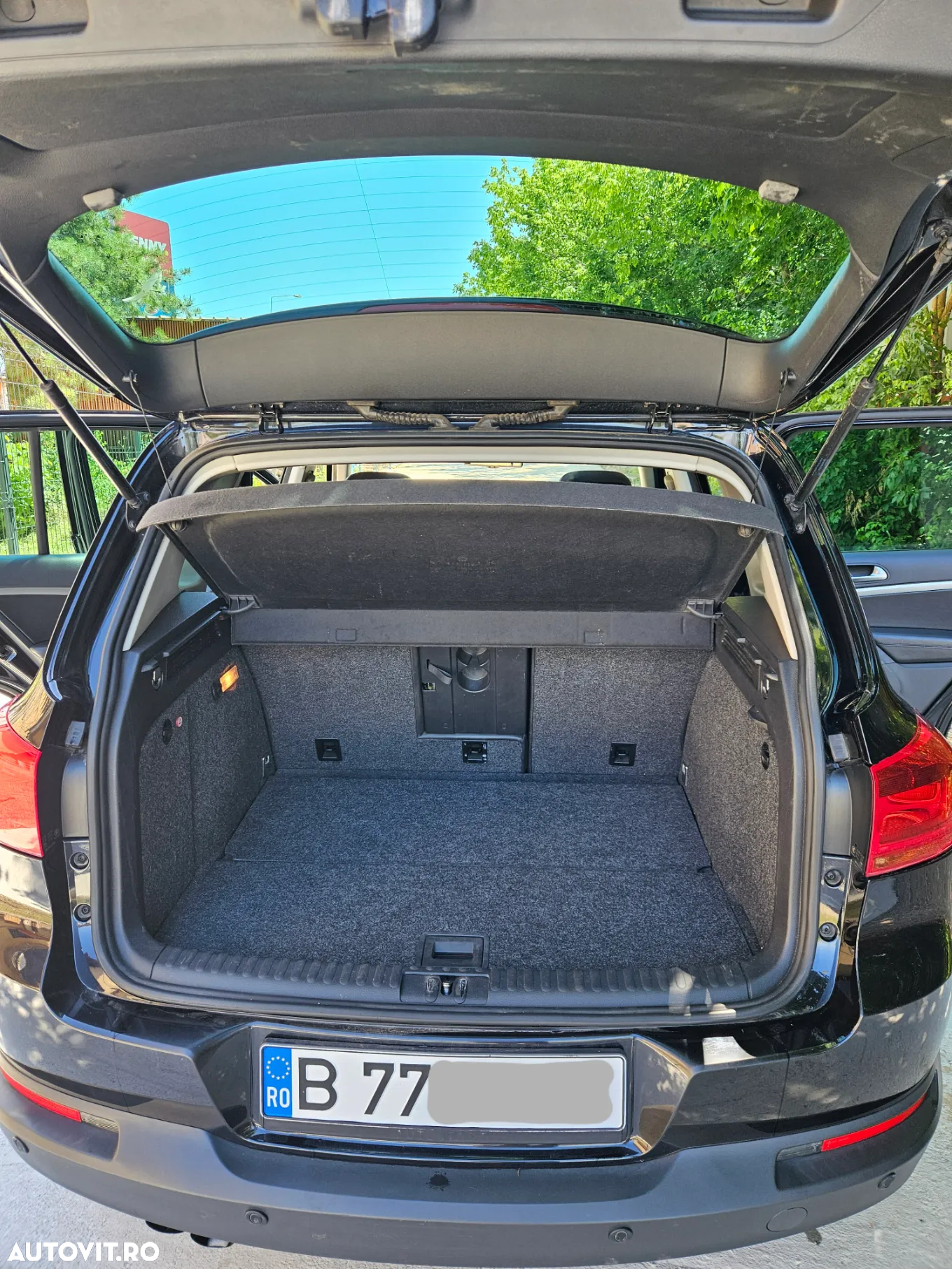 Volkswagen Tiguan 2.0 TDI 4Motion DSG Sport & Style - 14