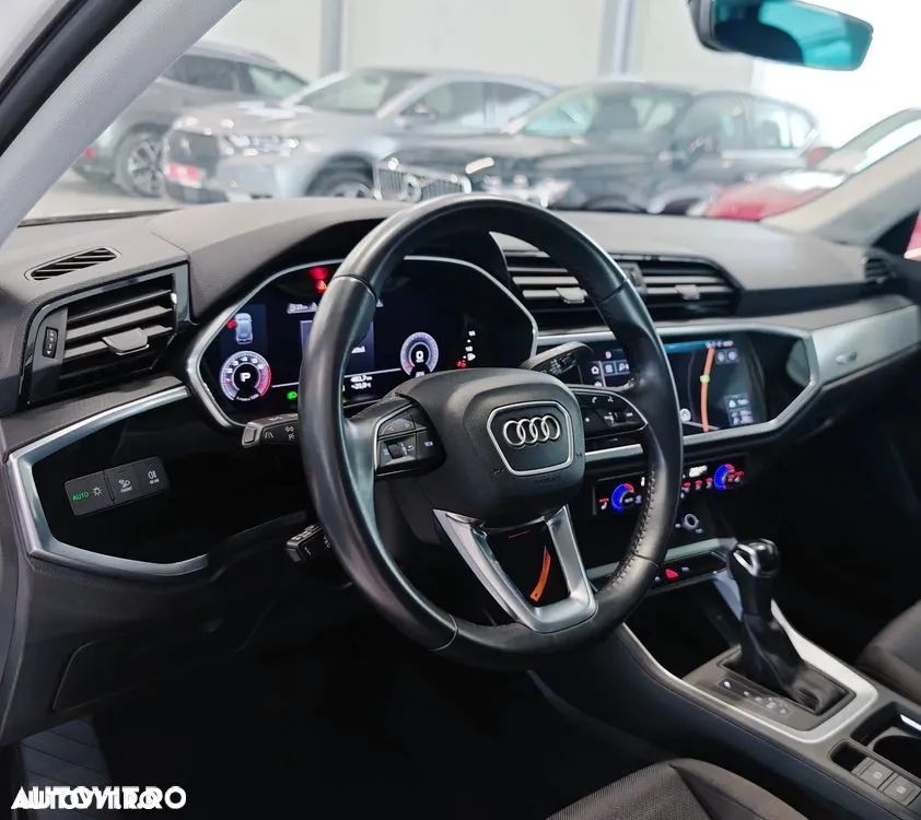 Audi Q3 35 TFSI Sportback S tronic - 5