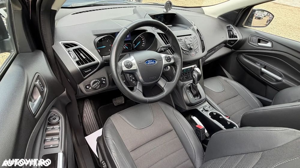 Ford Kuga 2.0 TDCi 4WD Powershift Titanium - 19