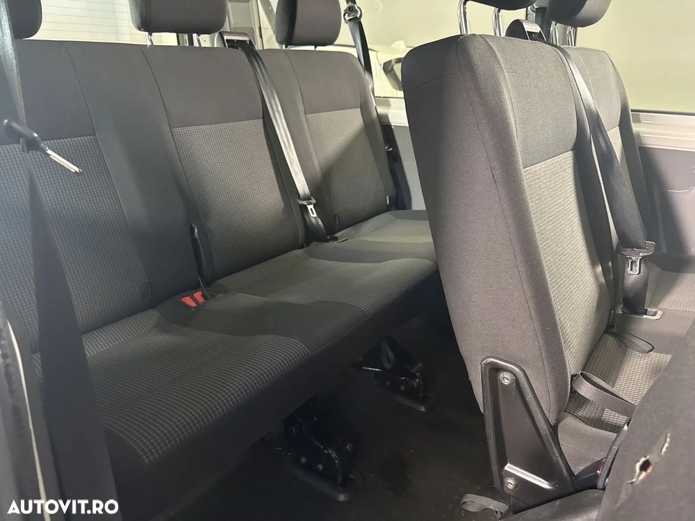 Volkswagen Transporter - 14