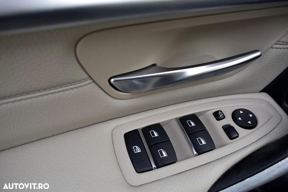 BMW Seria 3 320i xDrive Aut. Luxury Line - 8