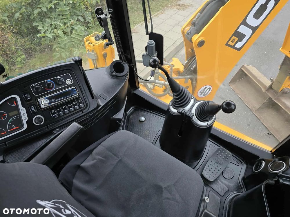 JCB 3CX CONTRACTOR TORQELOCK 1 Wł Salon PL  BEZ AD BLUE - 6