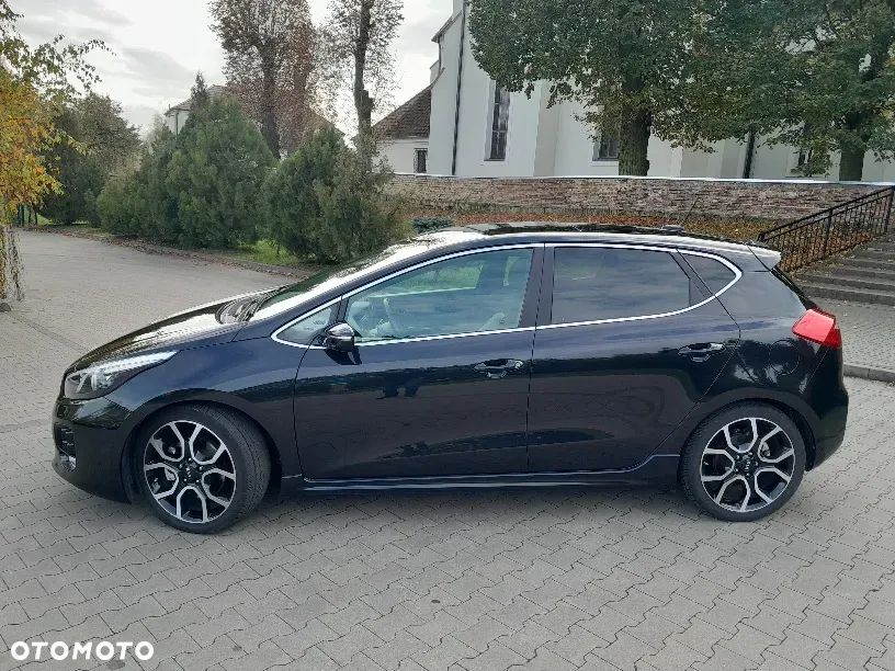 Kia Ceed 1.6 CRDi 136 ISG GT Line - 14