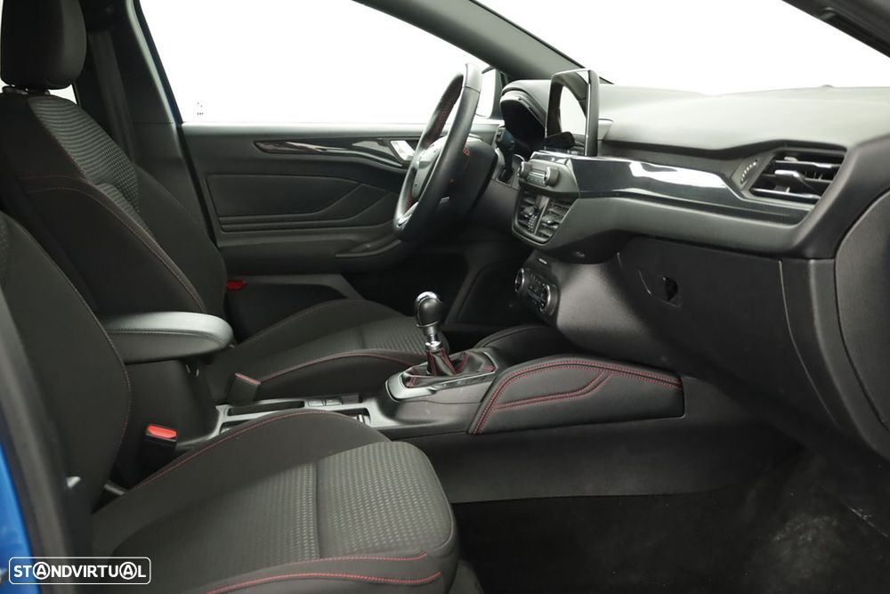 Ford Focus SW 1.0 EcoBoost MHEV ST-Line X - 21