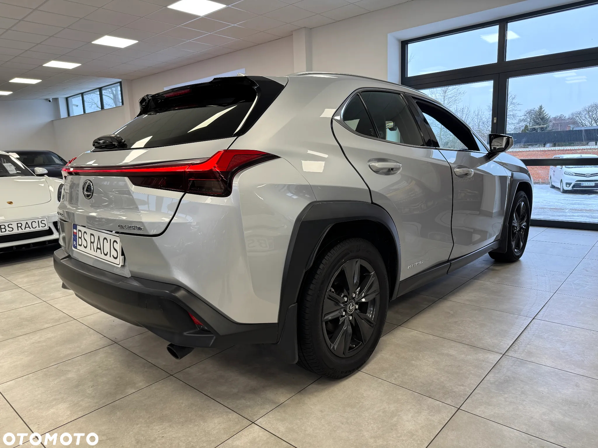 Lexus UX 200 Luxury Line - 2