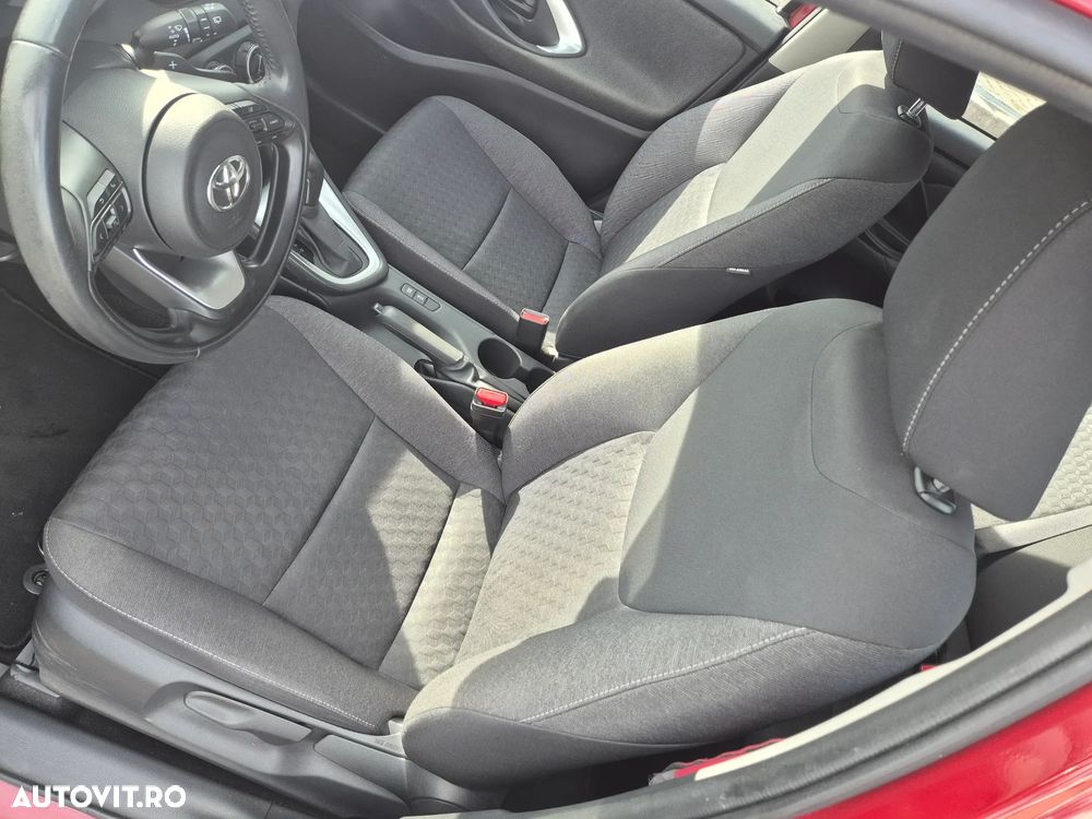 Toyota Yaris - 18