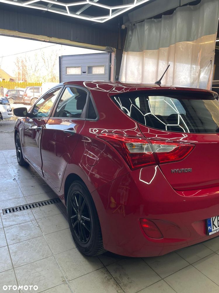 Hyundai i30 1.4 Classic - 10