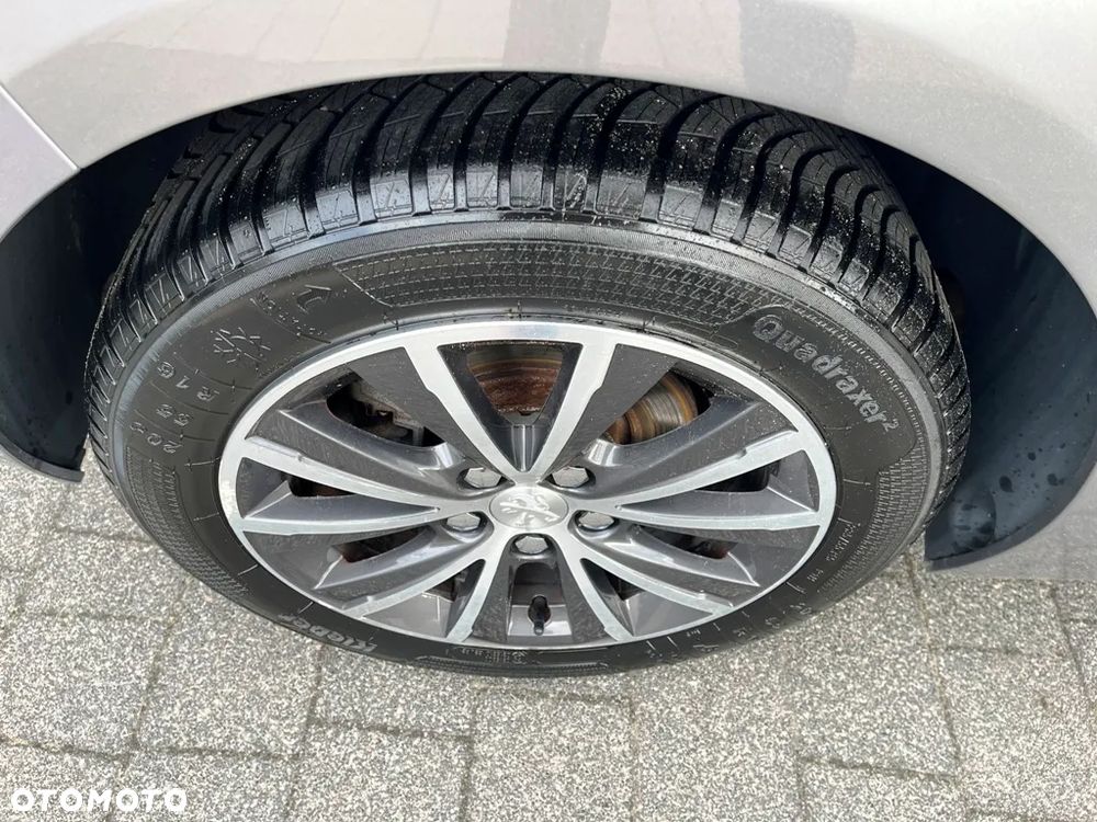 Peugeot 308 - 5