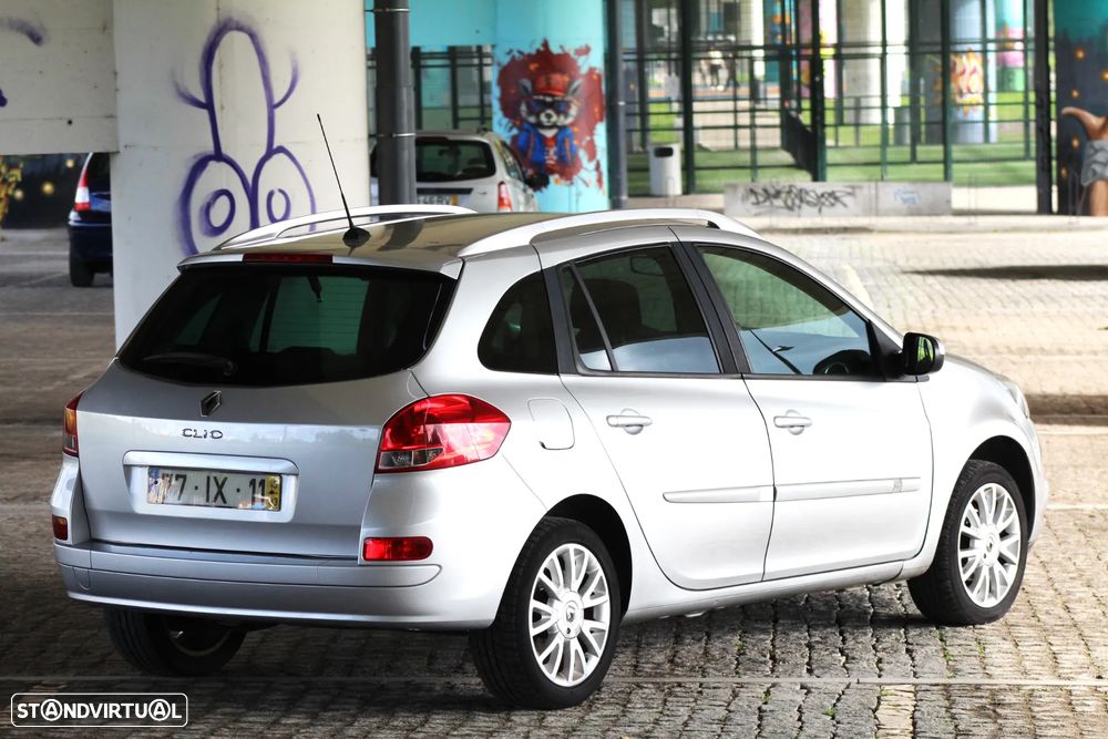 Renault Clio Break 1.5 dCi Dynamique S - 9