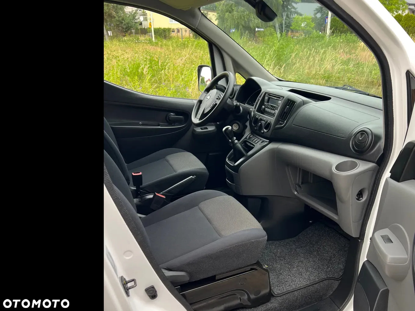 Nissan NV200 - 15