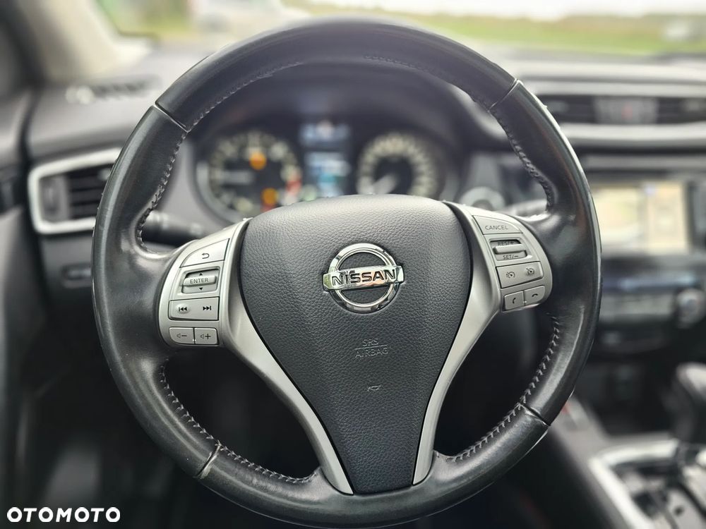 Nissan Qashqai 1.6 dCi Xtronic TEKNA+ - 18