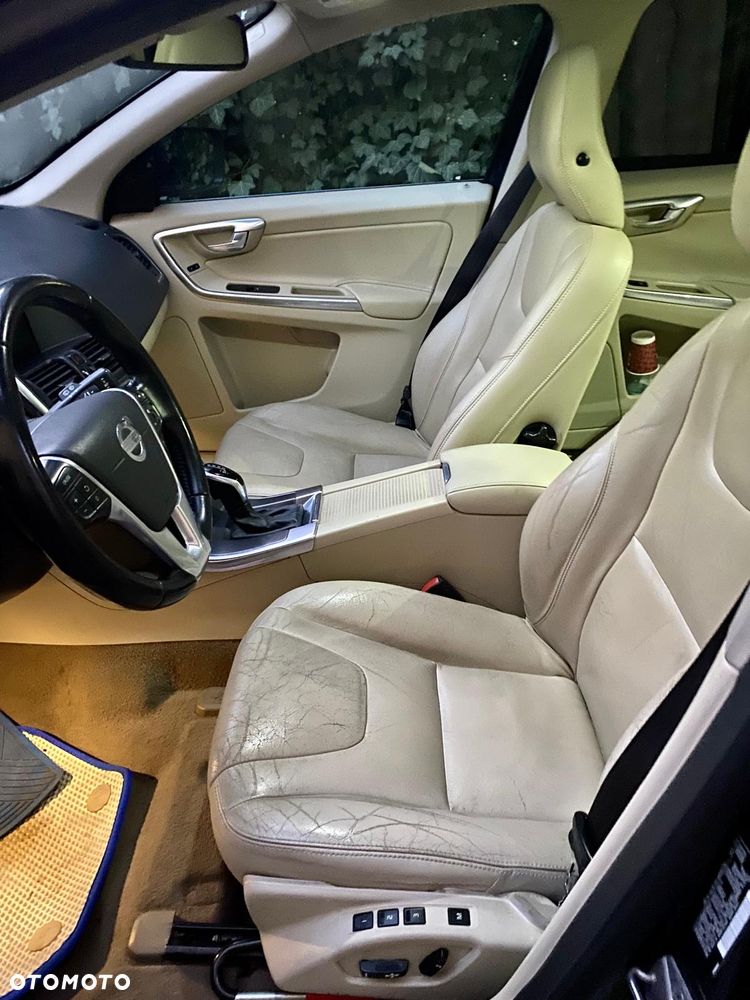 Volvo XC 60 T5 Geartronic Momentum - 9
