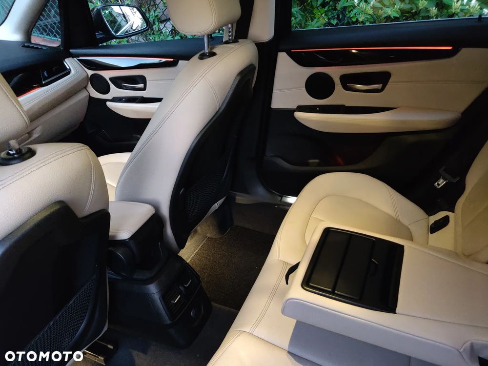 BMW Seria 2 214d Luxury Line - 10