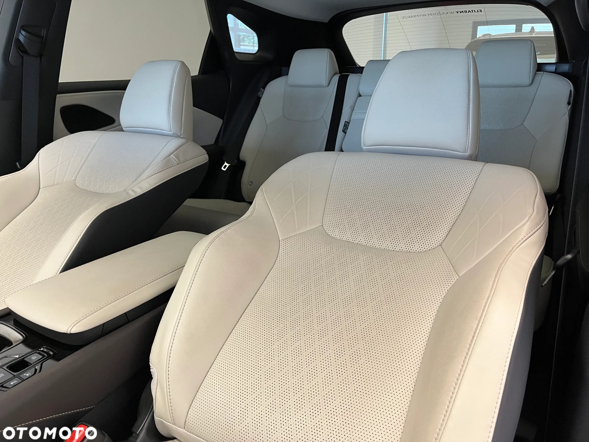 Lexus RX 350h Prestige - 8