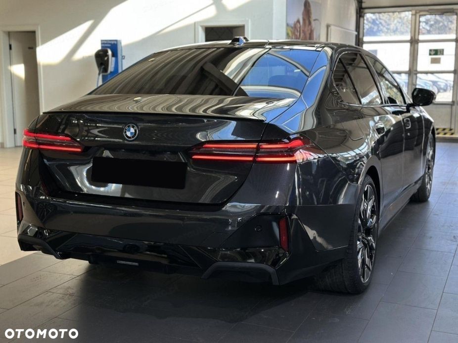 BMW Seria 5 540d xDrive mHEV M Sport - 7