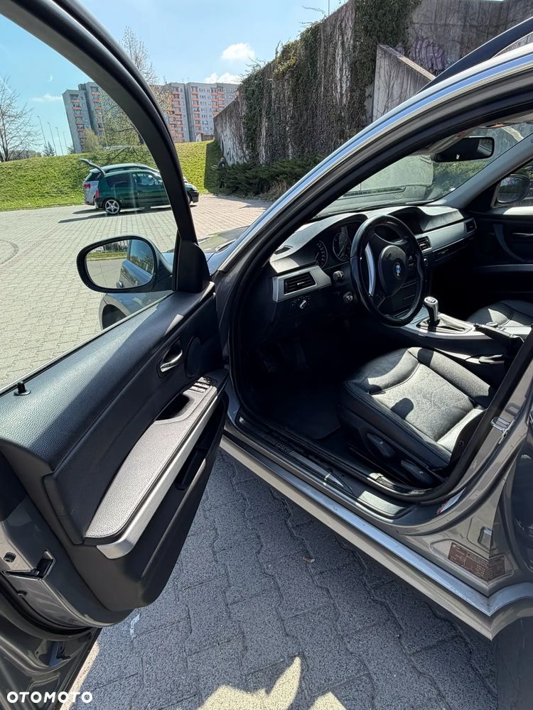 BMW Seria 3 320d DPF - 28