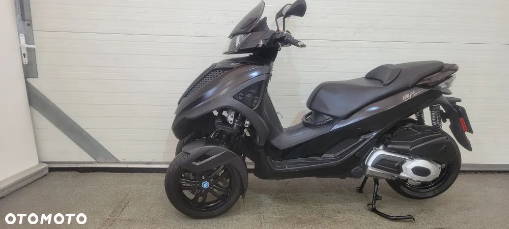 Piaggio MP-3 - 10