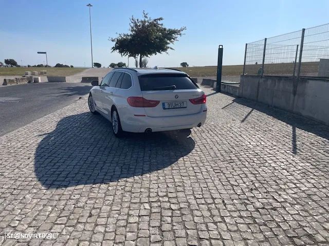 BMW 520 d Line Luxury Auto - 2