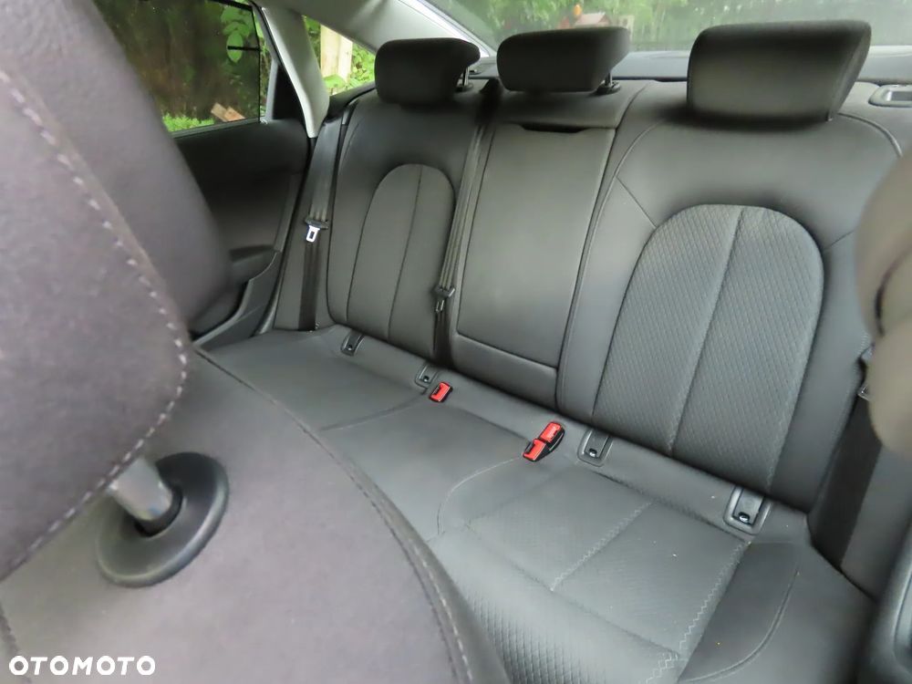 Audi A6 Limousine 2.0 TDI Ultra DPF S tronic - 25